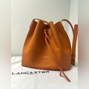 LANCASTER leather bucket bag